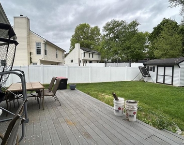 215 Hitching Post Drive - Photo Thumbnail 18