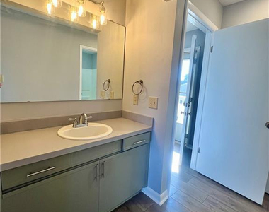 679 Bartons Landing Place - Photo Thumbnail 10
