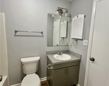 679 Bartons Landing Place - Photo Thumbnail 5