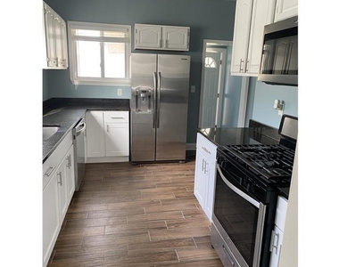 3012 Alabama Avenue Se - Photo Thumbnail 1