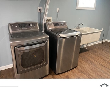 3012 Alabama Avenue Se - Photo Thumbnail 3