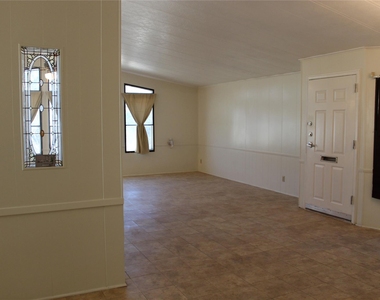 14111 S Green Hills Loop - Photo Thumbnail 10