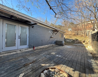 3310 Hycreek Dr - Photo Thumbnail 7