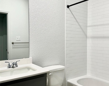 2321 Ocean Ave - Photo Thumbnail 11