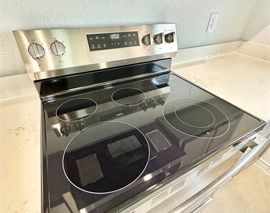2321 Ocean Ave - Photo Thumbnail 6