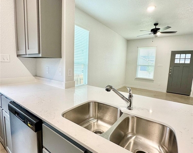 2321 Ocean Ave - Photo Thumbnail 8