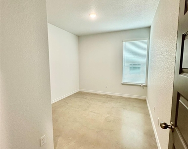 2321 Ocean Ave - Photo Thumbnail 10