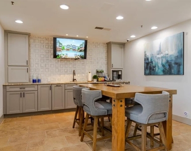 4580 Barclay Drive - Photo Thumbnail 17