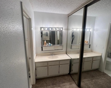 6843 Greenway Chase Street - Photo Thumbnail 2
