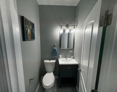 1755 E 72nd Street - Photo Thumbnail 4