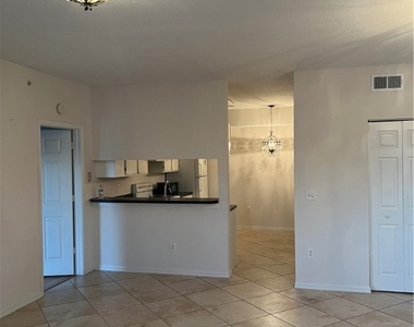 6461 Aragon Way - Photo Thumbnail 13