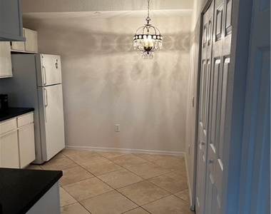 6461 Aragon Way - Photo Thumbnail 8