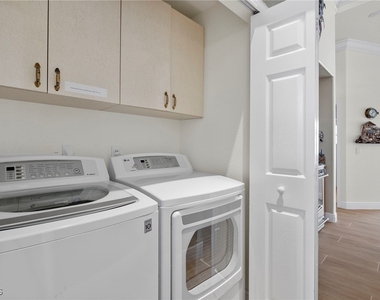 5310 Sands Boulevard - Photo Thumbnail 10