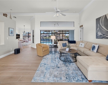 5310 Sands Boulevard - Photo Thumbnail 4