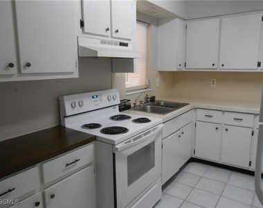 241 Thistle Court - Photo Thumbnail 8