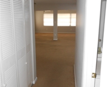 241 Thistle Court - Photo Thumbnail 21