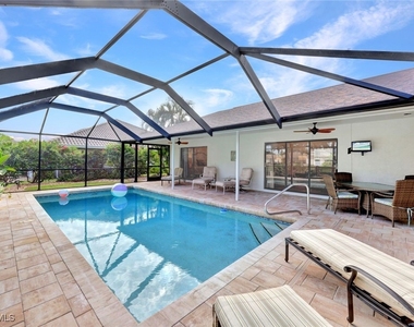 9940 Treasure Cay Lane - Photo Thumbnail 18