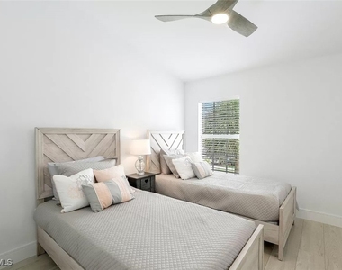 775 Hampton Circle - Photo Thumbnail 16