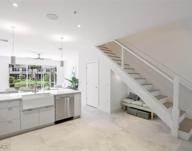 775 Hampton Circle - Photo Thumbnail 5