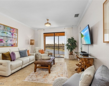 9731 Acqua Court - Photo Thumbnail 6