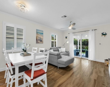 637 103rd Avenue N - Photo Thumbnail 8