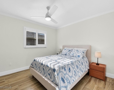 637 103rd Avenue N - Photo Thumbnail 20