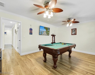 637 103rd Avenue N - Photo Thumbnail 15