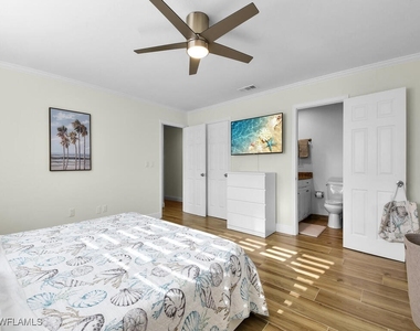 637 103rd Avenue N - Photo Thumbnail 27