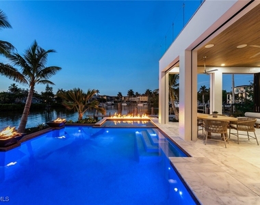 1100 Sandpiper Street - Photo Thumbnail 3