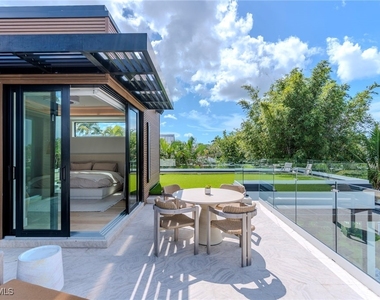 1100 Sandpiper Street - Photo Thumbnail 5