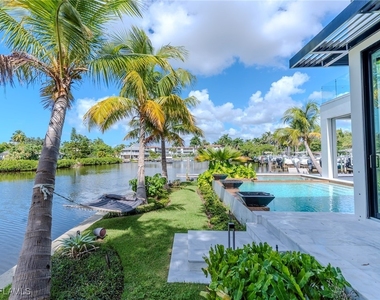 1100 Sandpiper Street - Photo Thumbnail 7