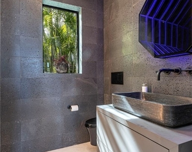 1100 Sandpiper Street - Photo Thumbnail 27