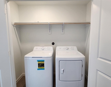 26850 Cascade Sunrise Street - Photo Thumbnail 18