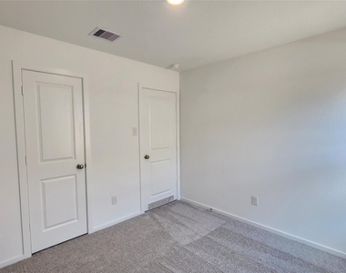 26850 Cascade Sunrise Street - Photo Thumbnail 25