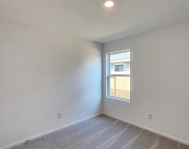 26850 Cascade Sunrise Street - Photo Thumbnail 26