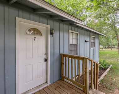 7a Hickory Lane - Photo Thumbnail 2