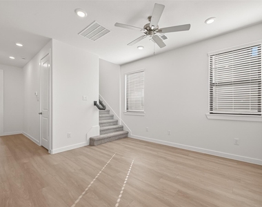 3223 Loam Lane - Photo Thumbnail 8