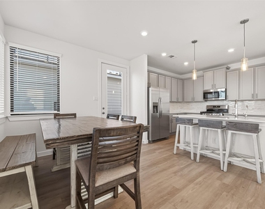 3223 Loam Lane - Photo Thumbnail 7
