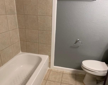 604 Wilson Road - Photo Thumbnail 12