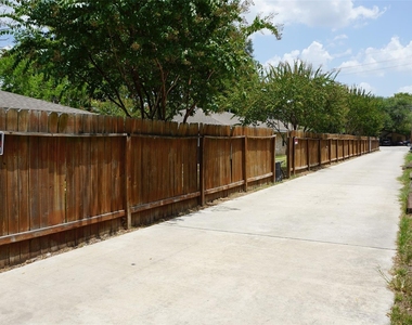 604 Wilson Road - Photo Thumbnail 15