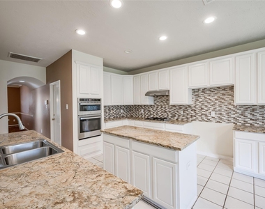 3402 Caloway Court - Photo Thumbnail 12