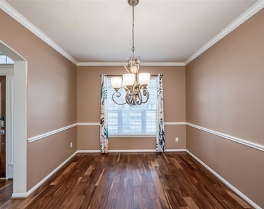 3402 Caloway Court - Photo Thumbnail 4