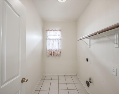 3402 Caloway Court - Photo Thumbnail 26