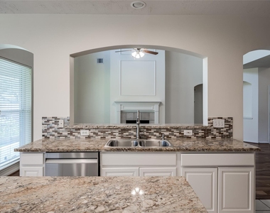 3402 Caloway Court - Photo Thumbnail 11