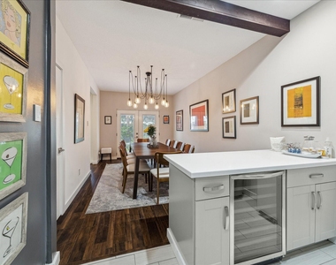 2100 Tanglewilde Street - Photo Thumbnail 9