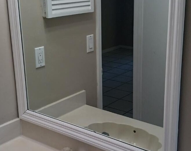 1337 Helvenston Street Nw - Photo Thumbnail 15