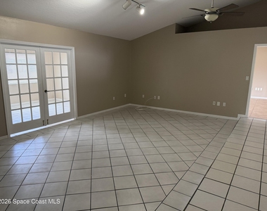 1337 Helvenston Street Nw - Photo Thumbnail 5