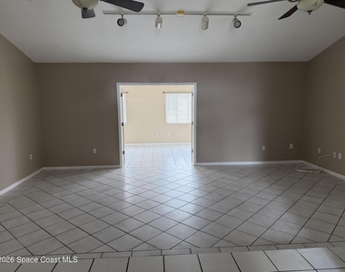 1337 Helvenston Street Nw - Photo Thumbnail 3