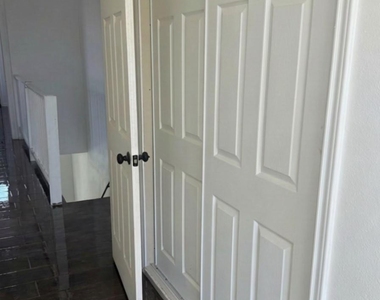 5519 Osprey Drive - Photo Thumbnail 9