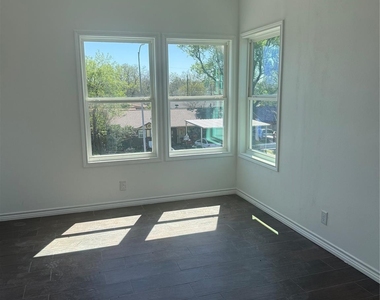 5519 Osprey Drive - Photo Thumbnail 10